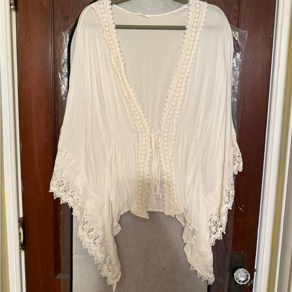 Soprano Cream Lace Trim Women's Top